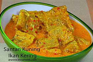 Santan Kuning Ikan Kering
