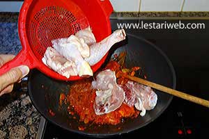Ayam Dimasak Rajang Ayam