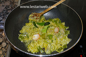 Bumbu Ayam Cabai Hijau Ditumis
