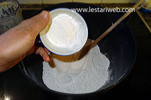 Campuran Tepung Rempeyek