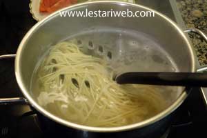 Cooking Soto Mi step 10
