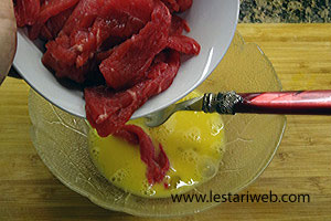 Daging Campur Telur