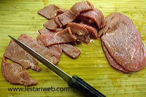 Daging Iris Tipis