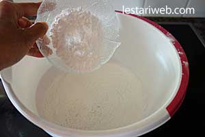 Kembang Goyang Step 1.jpg