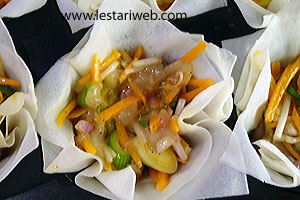 Lumpia Bentuk Bunga