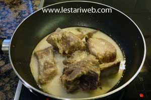 Memasak Iga Penyet