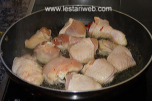 Menggoreng Ayam Masak Lombok