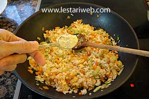 Nasi Goreng Teri Step 14