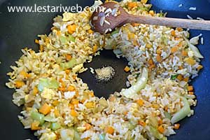 Nasi Goreng Teri Step 17
