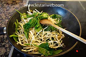 Oseng-Oseng Bayam Taoge Step 5