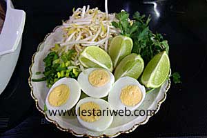 Pelengkap Soto Ayam Madura