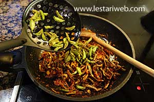 Sambal Bada Step 13