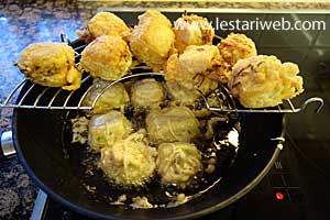 Gorengan Tahu Isi ditiriskan