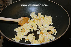 Telur Orak Arik