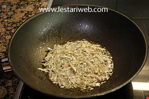 teri asin digoreng